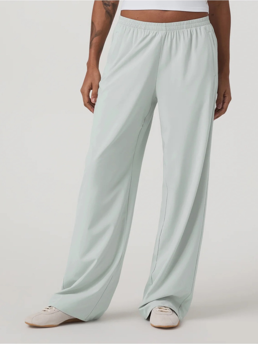 NEW Vuori Villa Everyday Wideleg Pant in Storm Blue